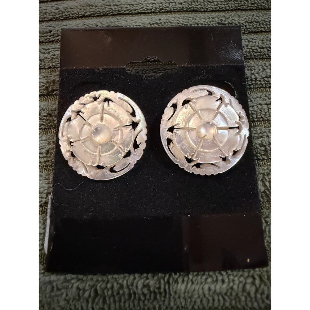 Vintage Mother of Pearl Hand Carved Round‎ Earrings Israel